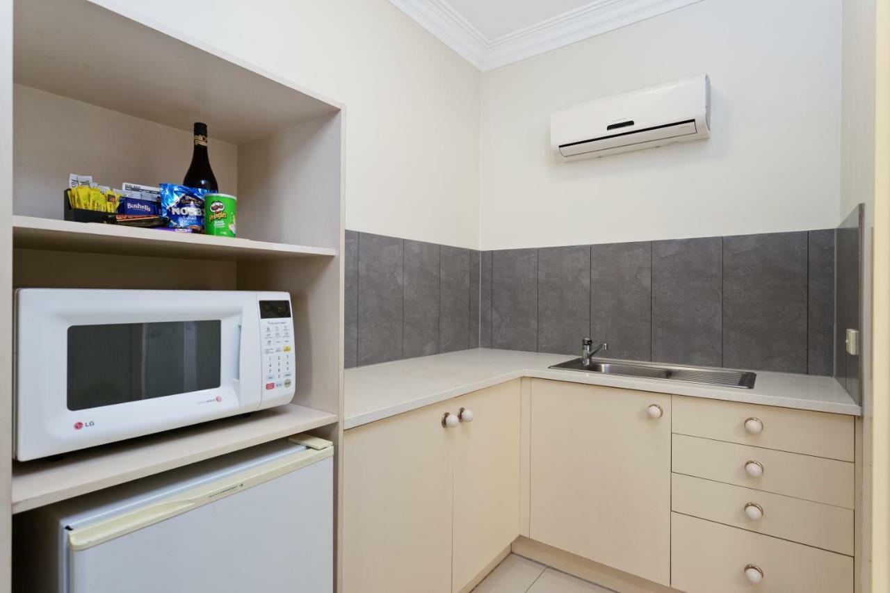 Coopers Colonial Motel Брисбен Экстерьер фото